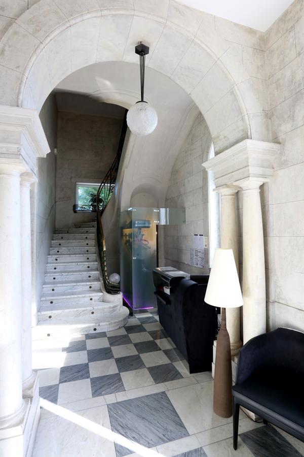 Chateau Blanchard Chazelles-sur-Lyon Exterior foto